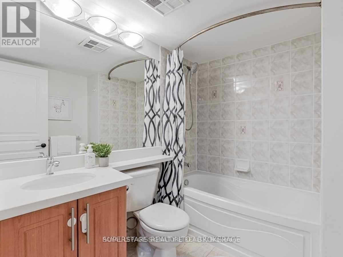 1517 - 15 NORTHTOWN WAY Image 10