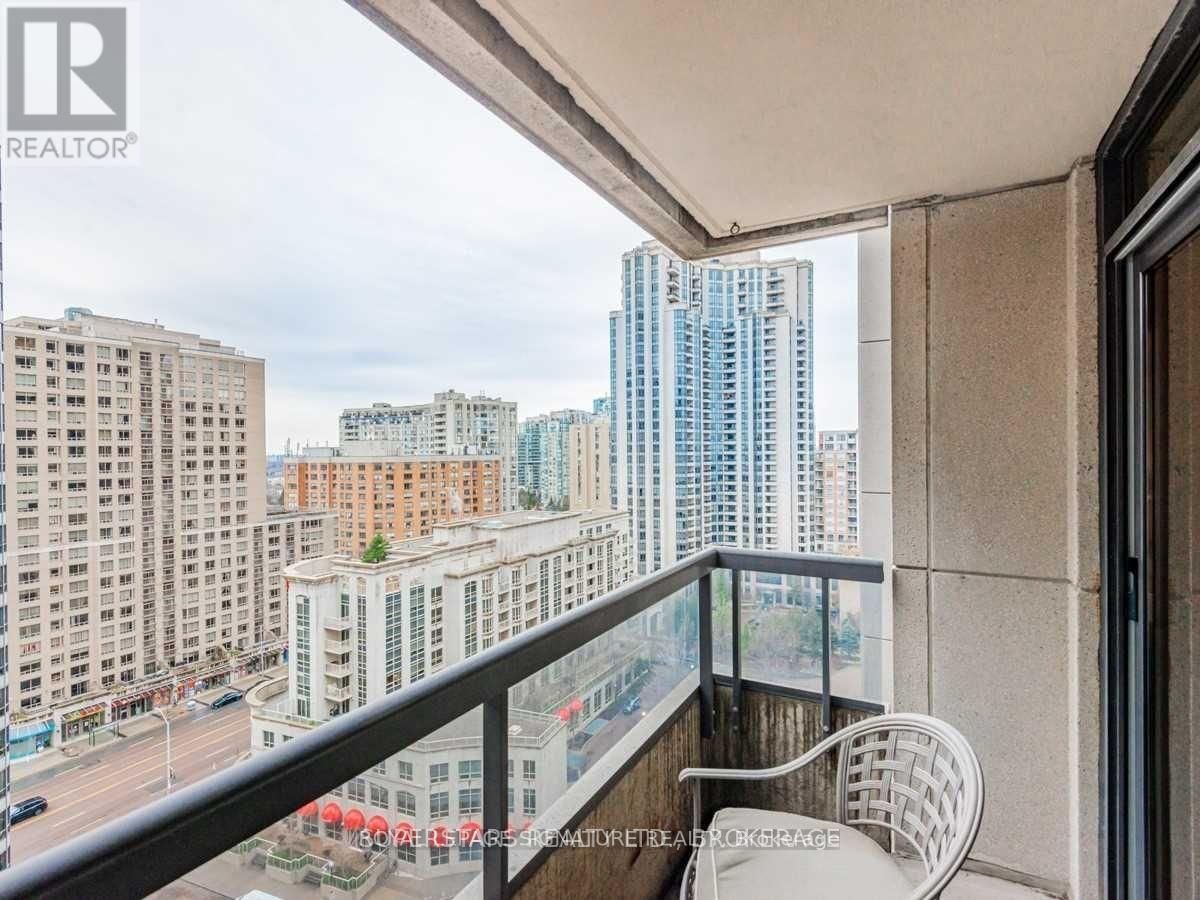 1517 - 15 NORTHTOWN WAY Image 12