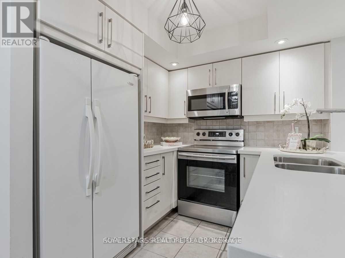 1517 - 15 NORTHTOWN WAY Image 4