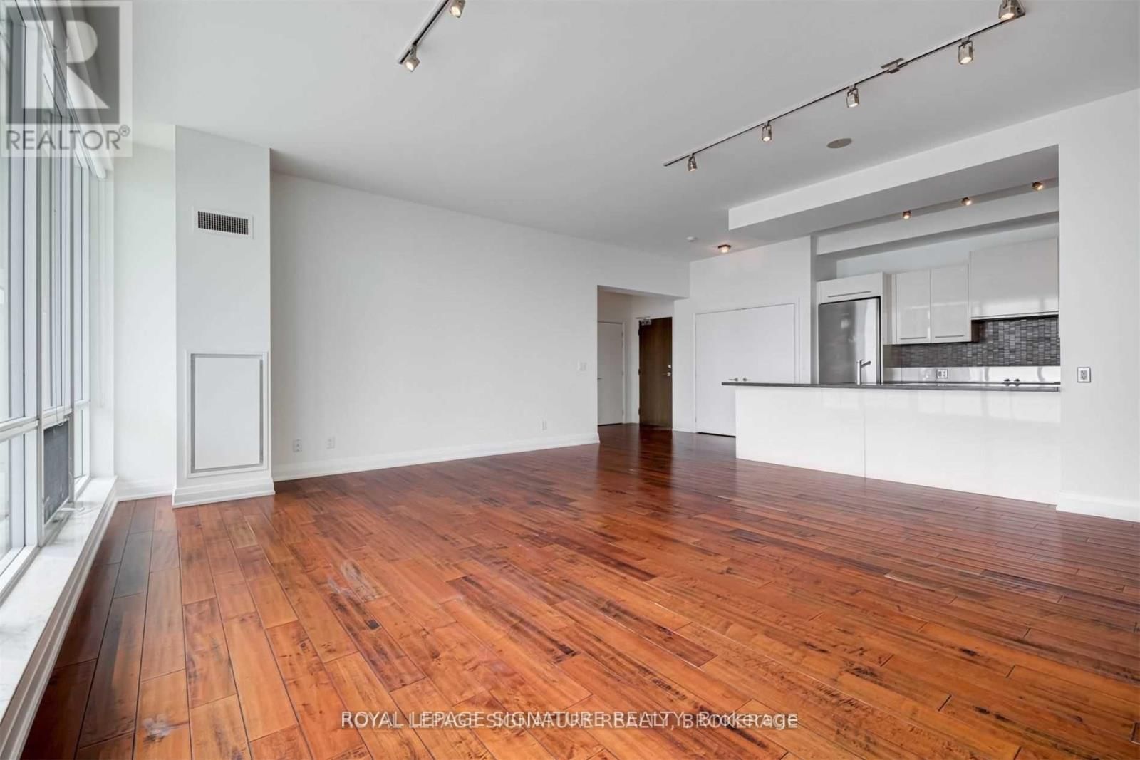 4201 - 80 JOHN STREET Image 6