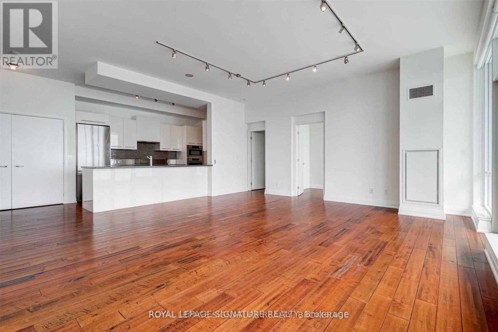 4201 - 80 JOHN STREET Image 8