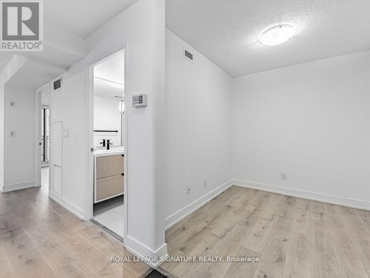 411 - 205 THE DON WAY WEST Image 11