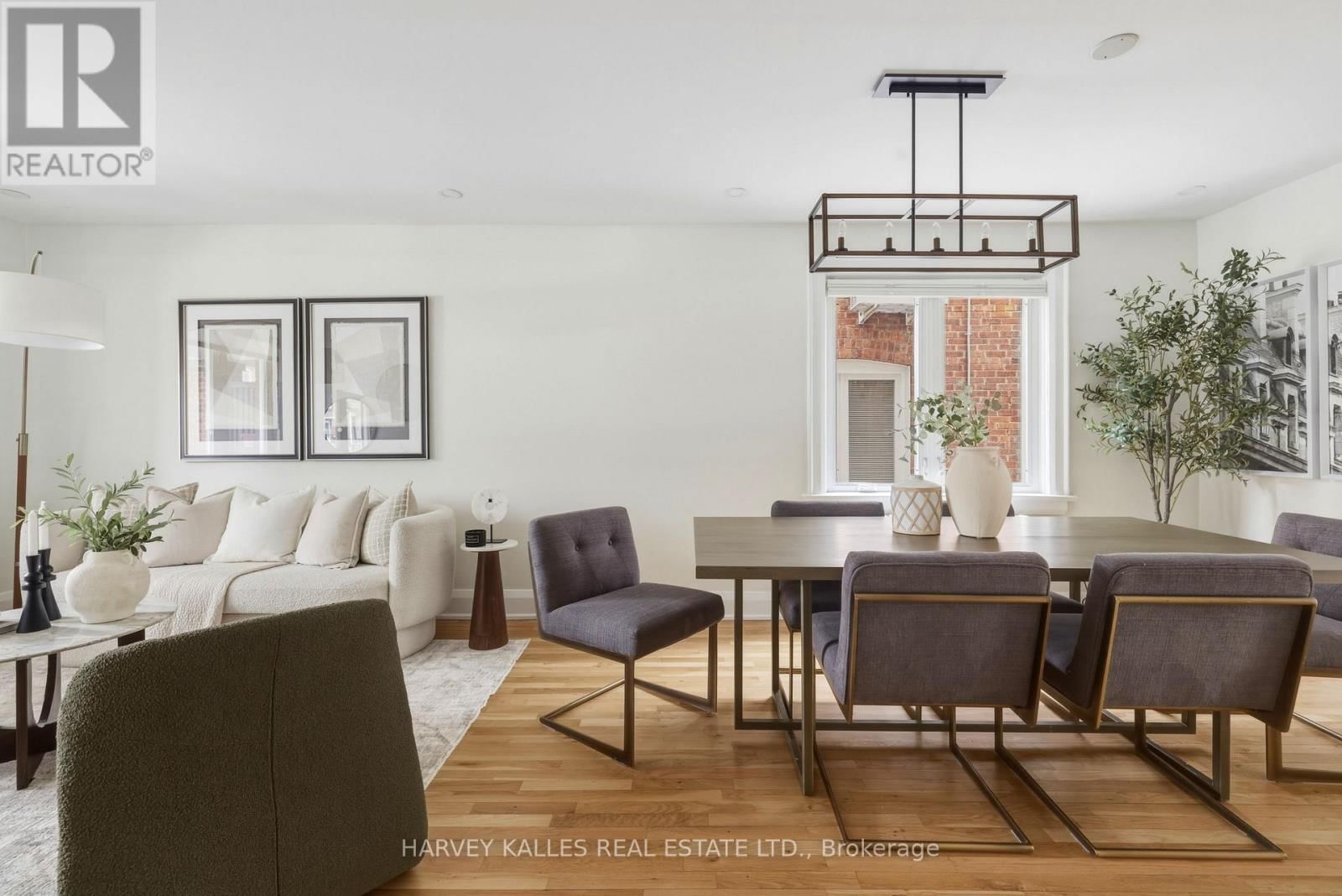 683 HILLSDALE AVENUE EAST Image 12