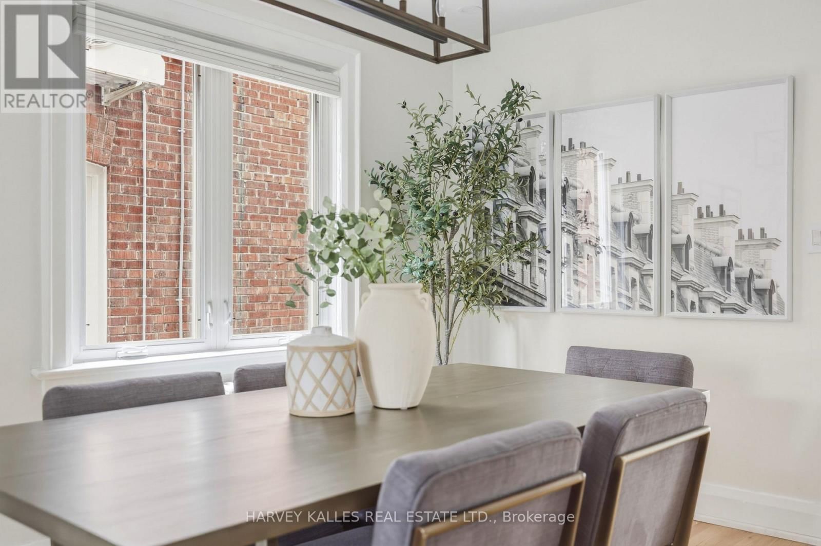 683 HILLSDALE AVENUE EAST Image 13