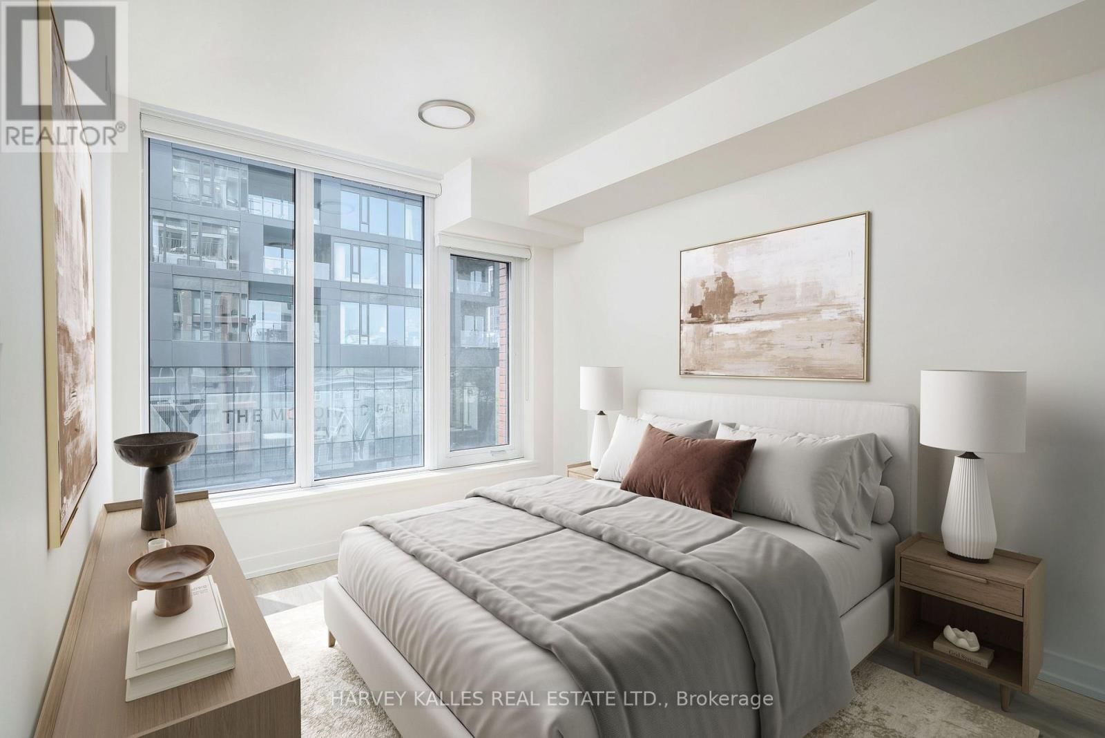 507 - 2 AUGUSTA AVENUE Image 24