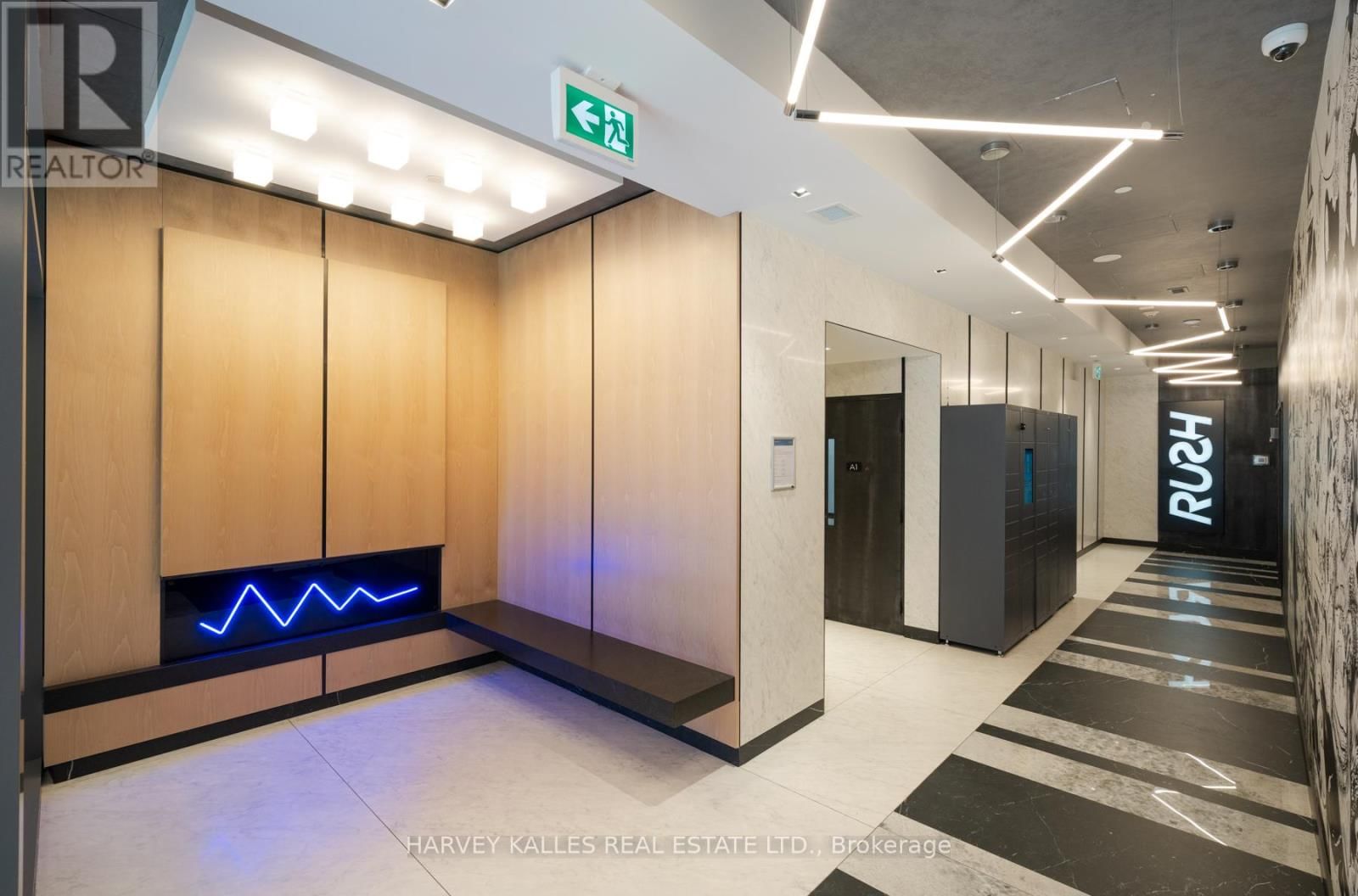 507 - 2 AUGUSTA AVENUE Image 4