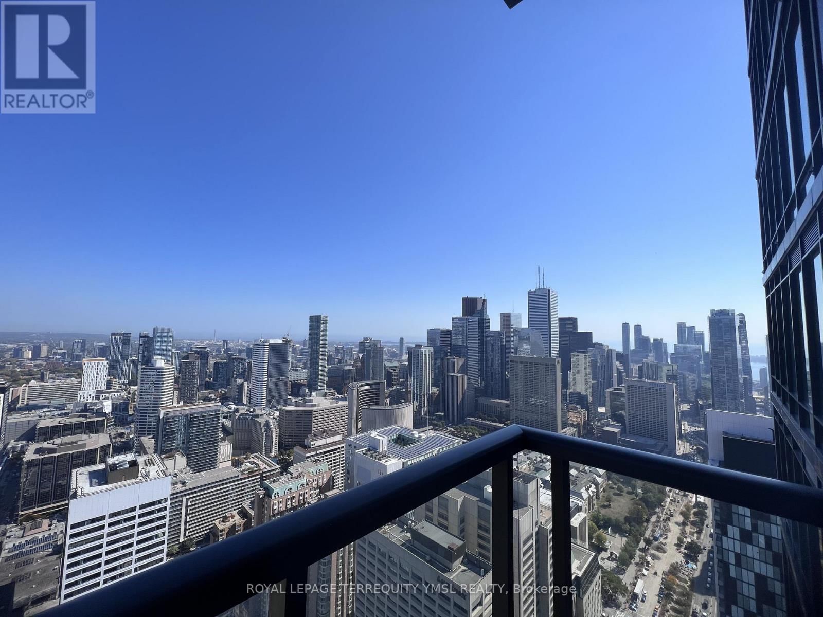 4506 - 488 UNIVERSITY AVENUE Image 22