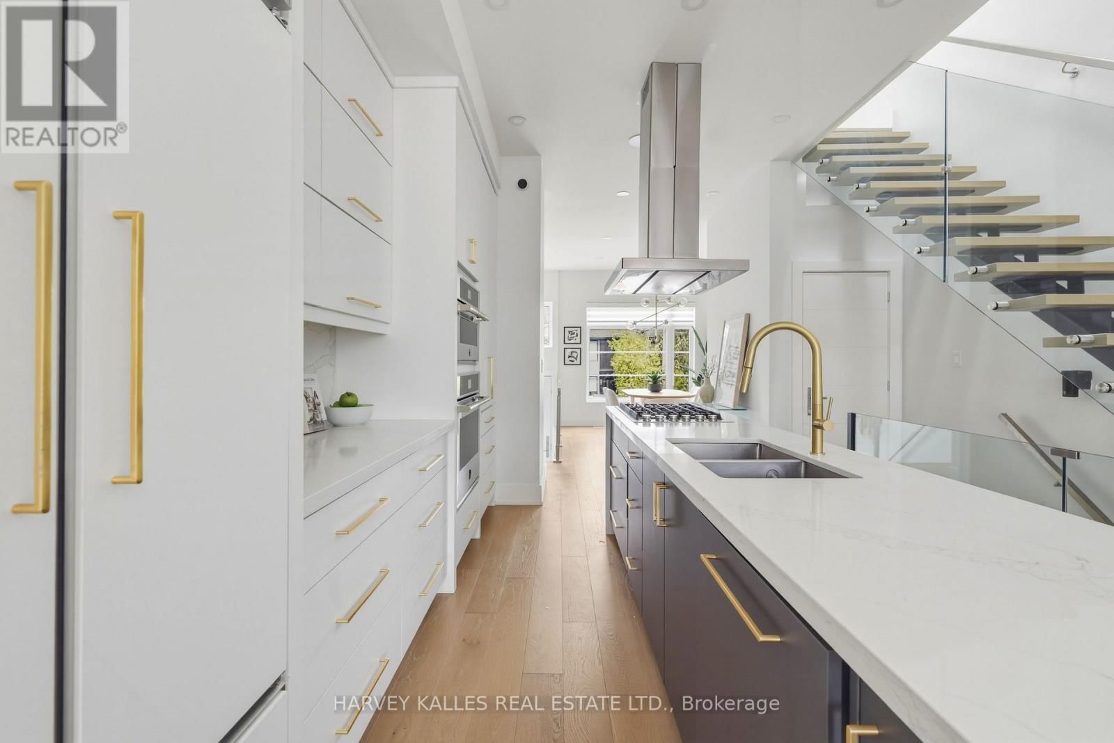 599 SOUDAN AVENUE Image 10