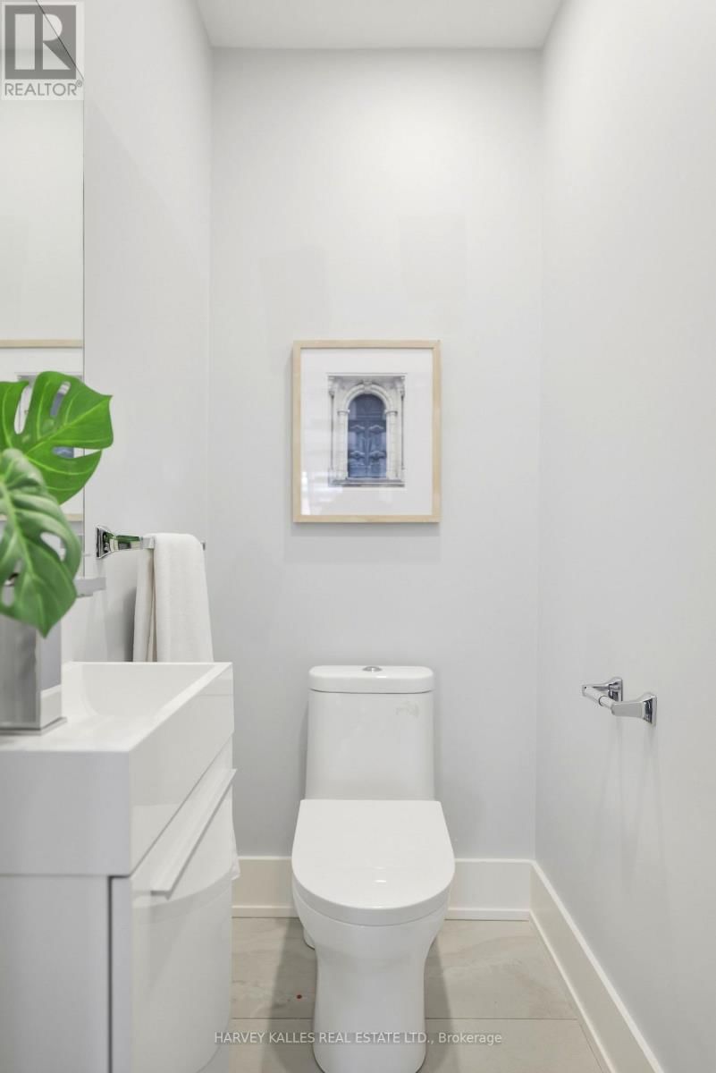 599 SOUDAN AVENUE Image 23