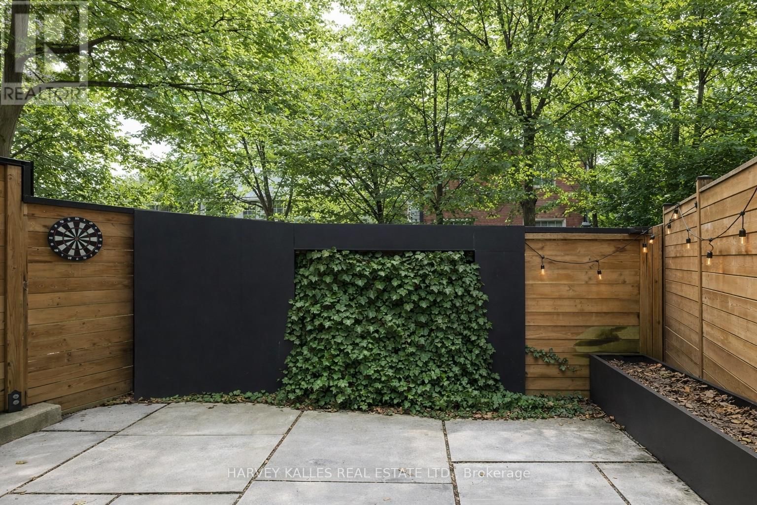 599 SOUDAN AVENUE Image 47