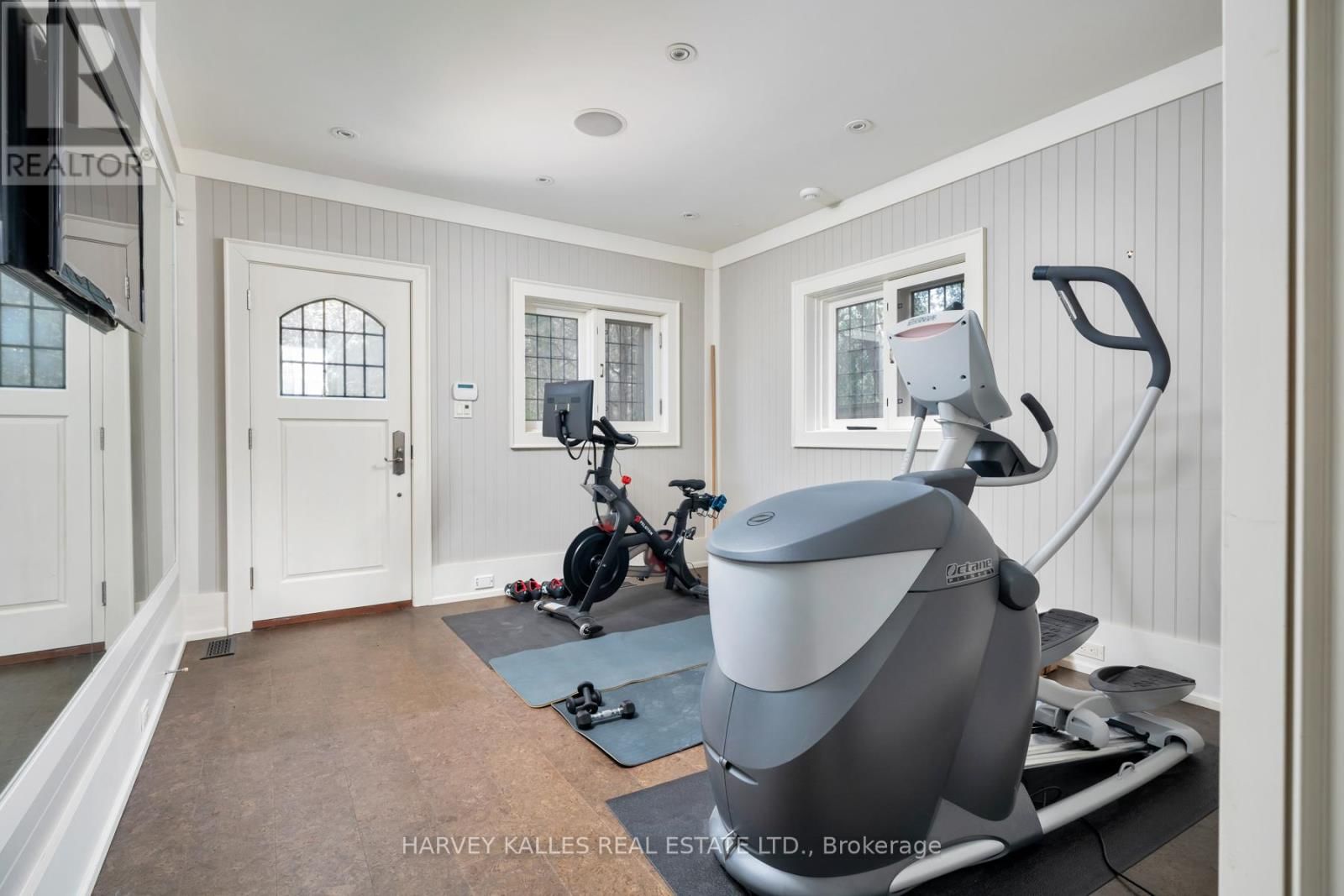 175 TEDDINGTON PARK AVENUE Image 20