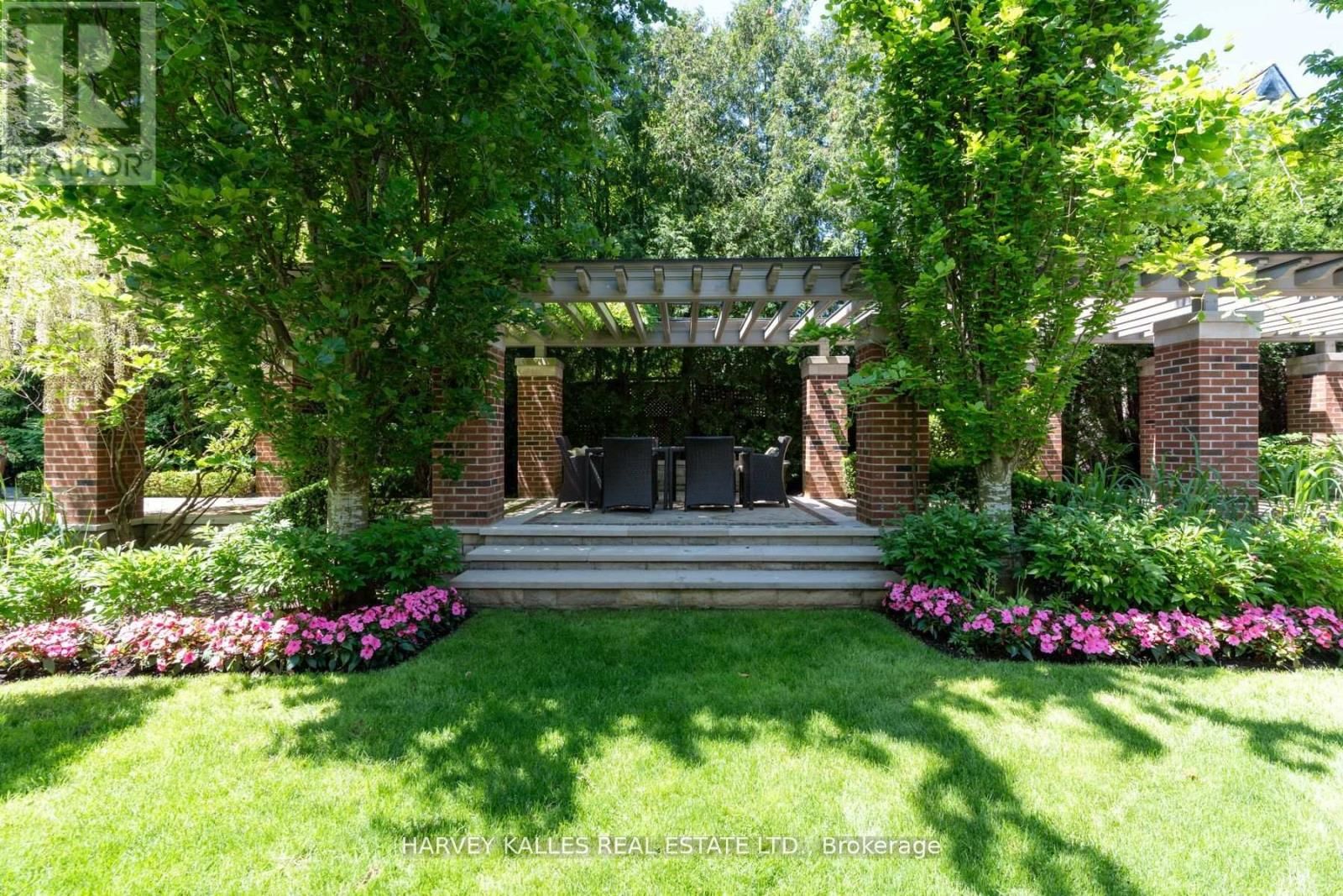 175 TEDDINGTON PARK AVENUE Image 27