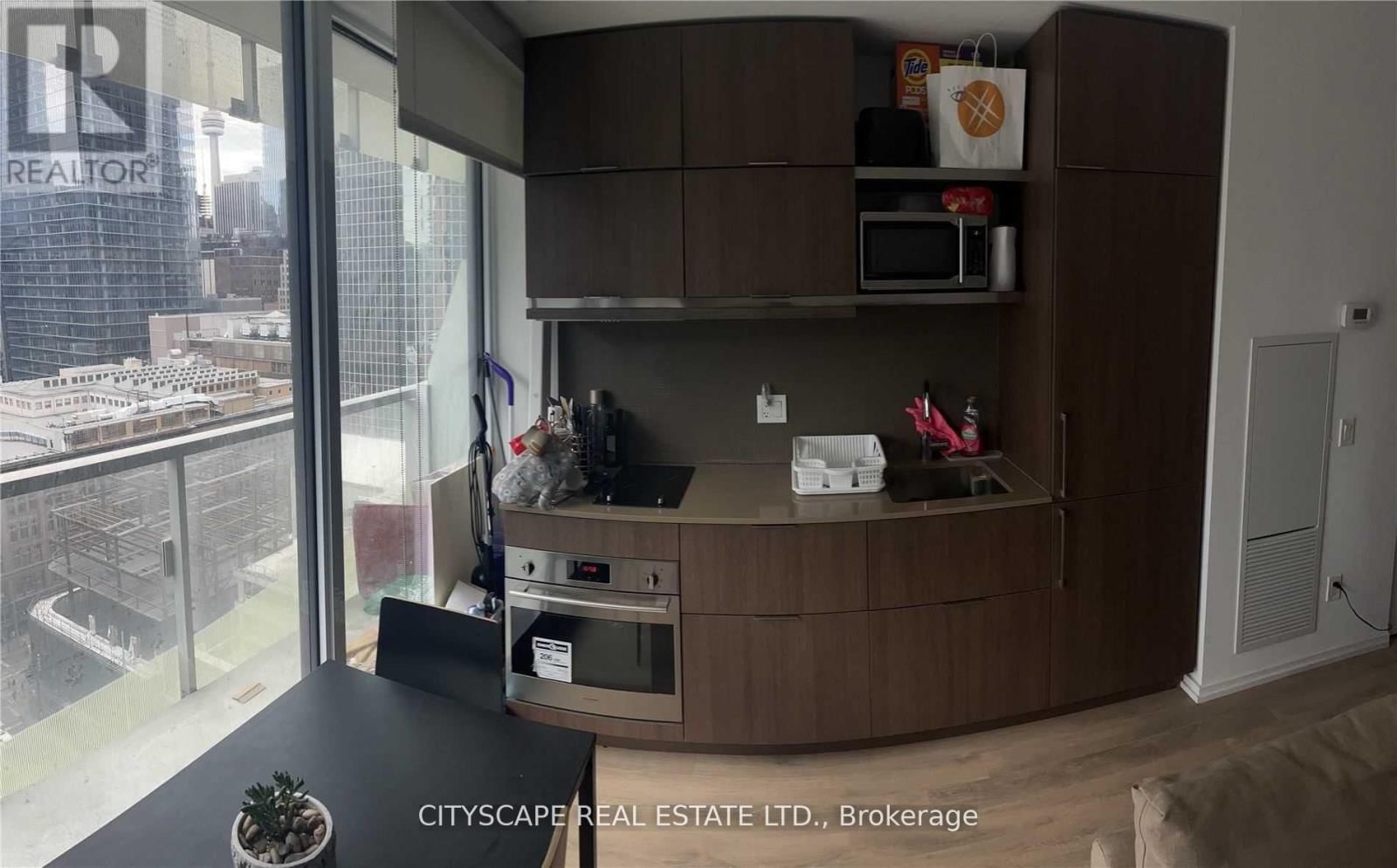 1508 - 197 YONGE STREET SOUTH Image 3