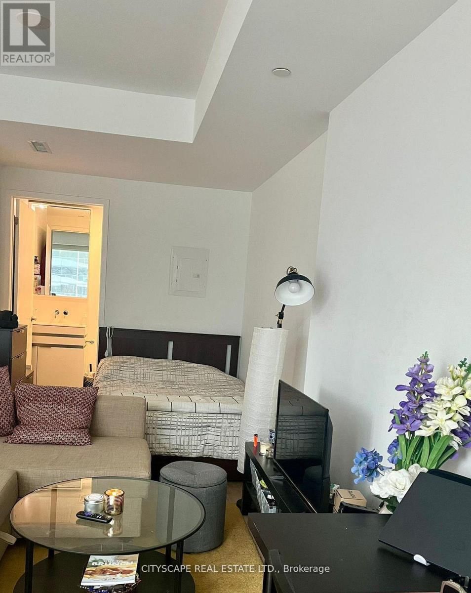 1508 - 197 YONGE STREET SOUTH Image 8