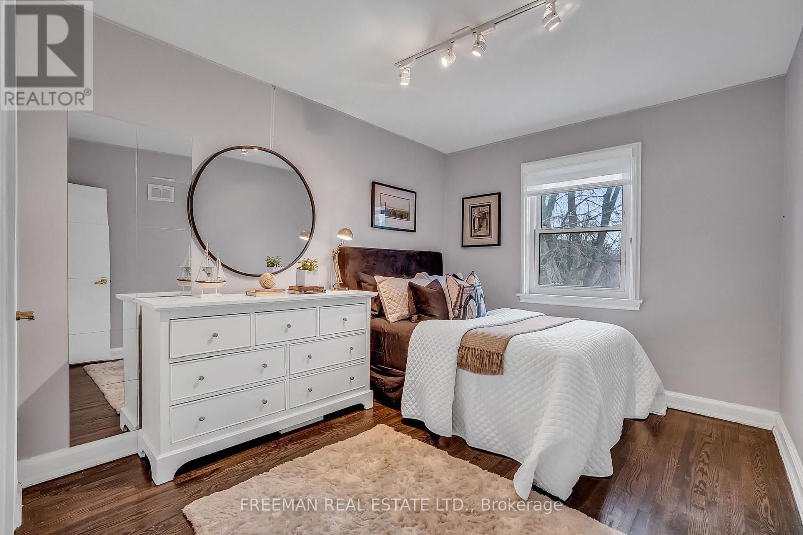 49 ROMNEY ROAD Image 27