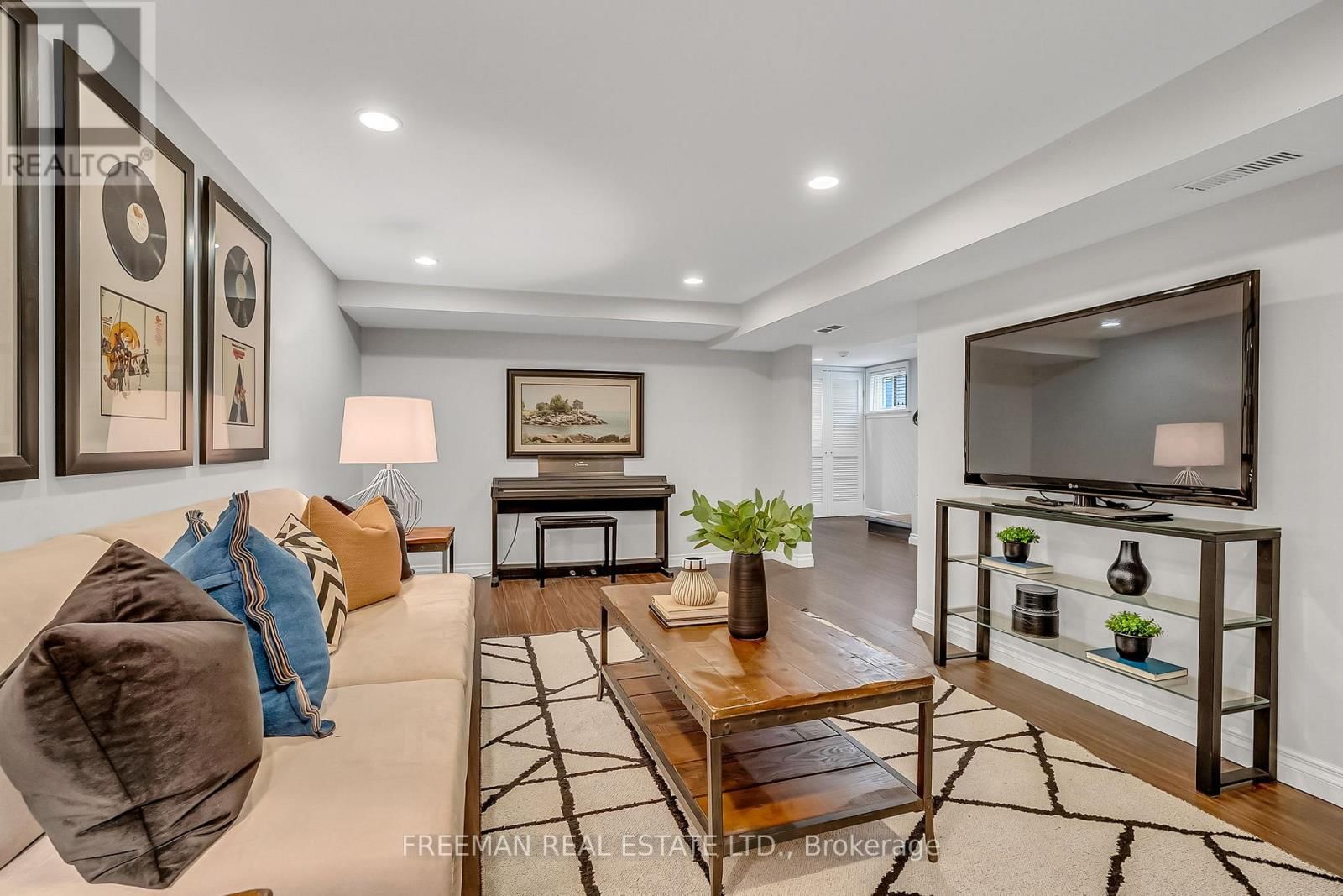 49 ROMNEY ROAD Image 31