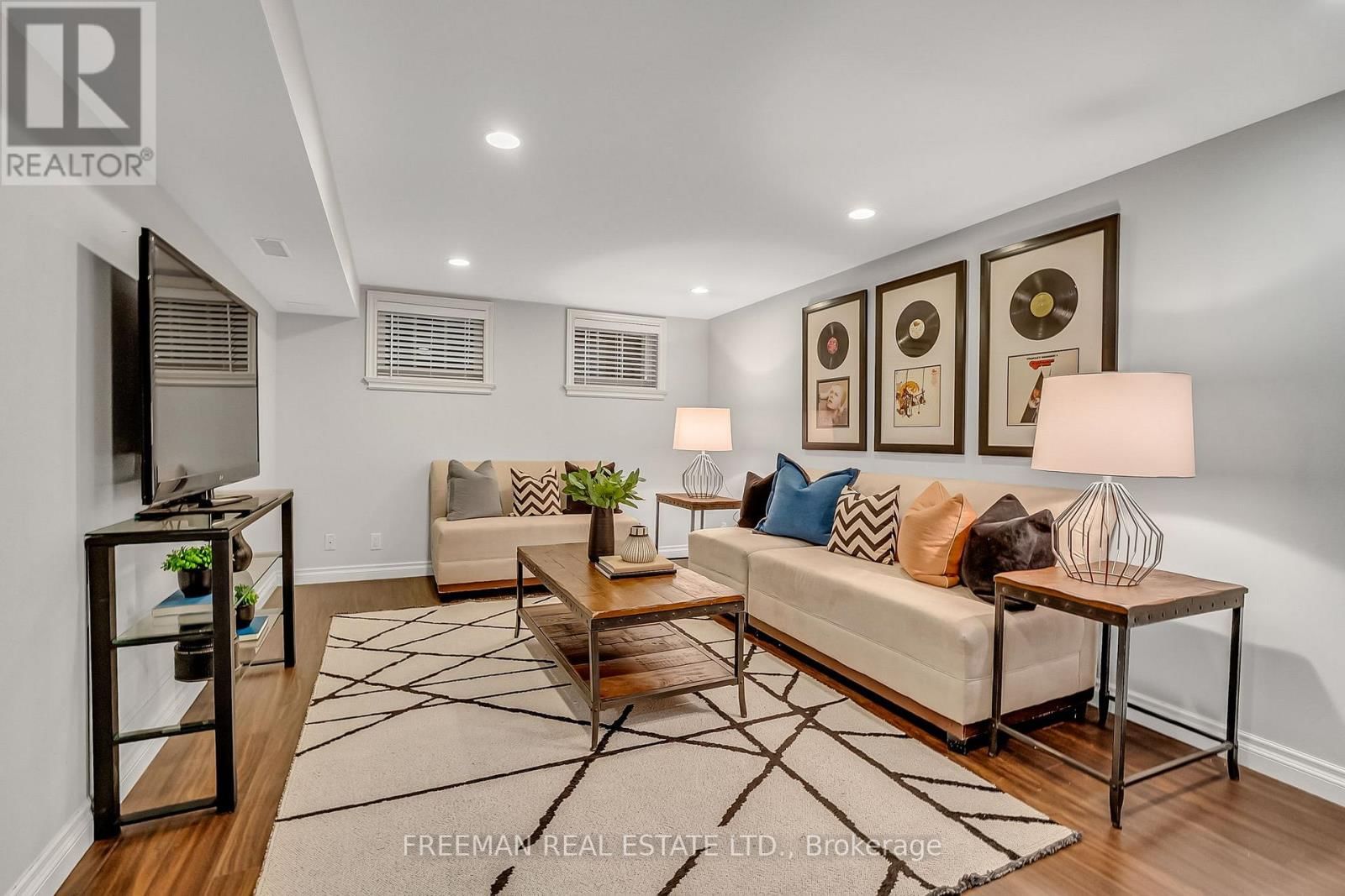 49 ROMNEY ROAD Image 32