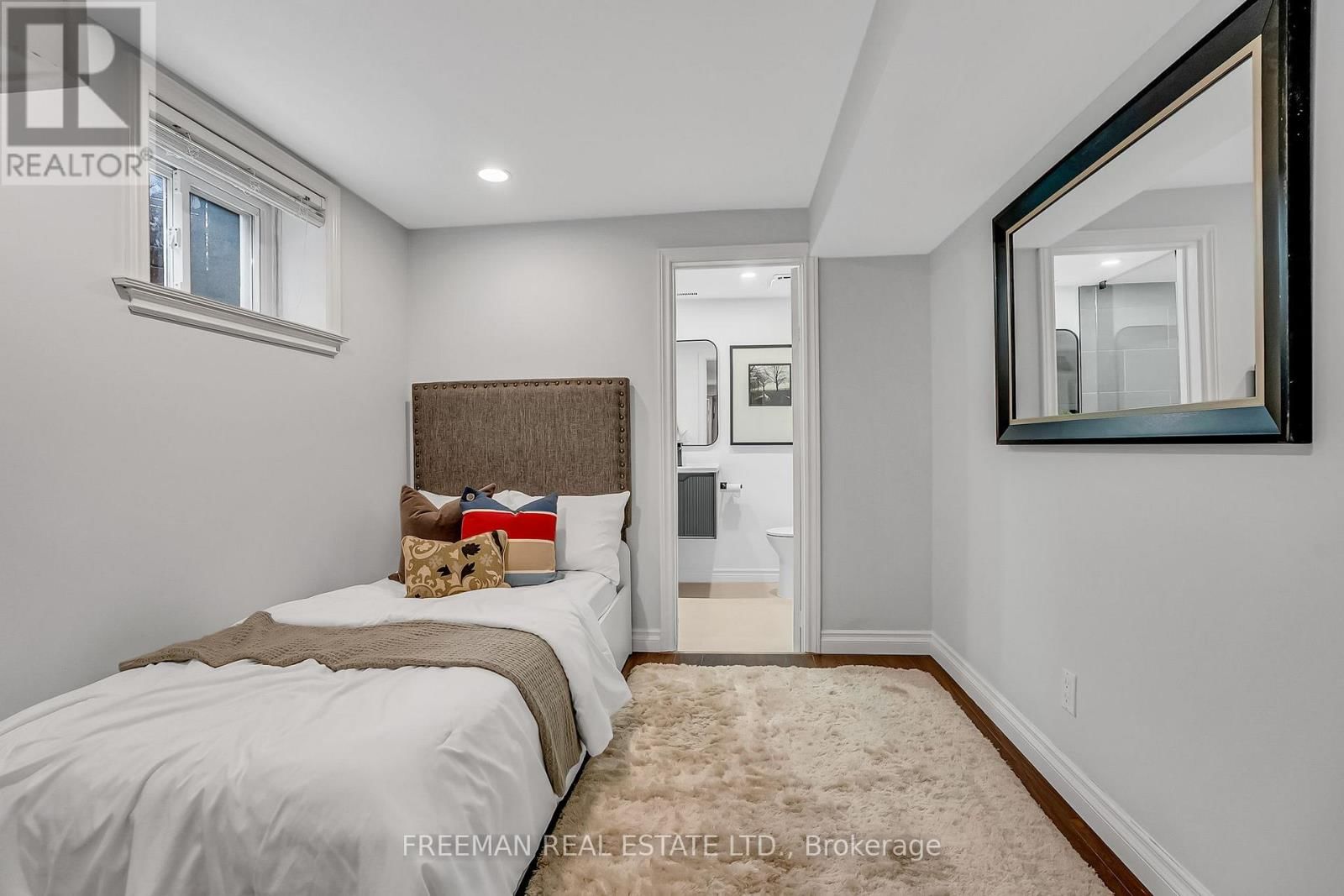 49 ROMNEY ROAD Image 34