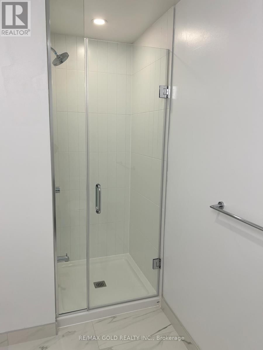 817 - 30 DREAMERS WAY Image 14