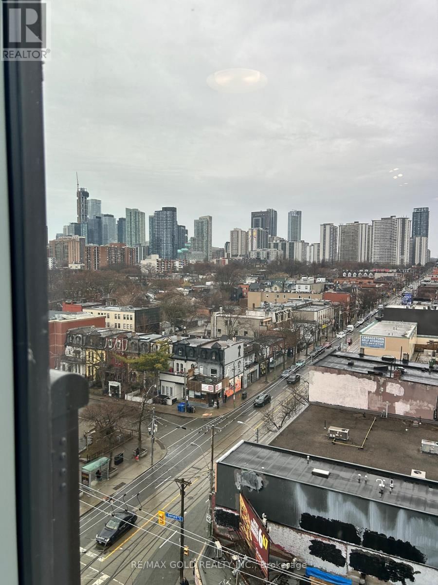 817 - 30 DREAMERS WAY Image 6