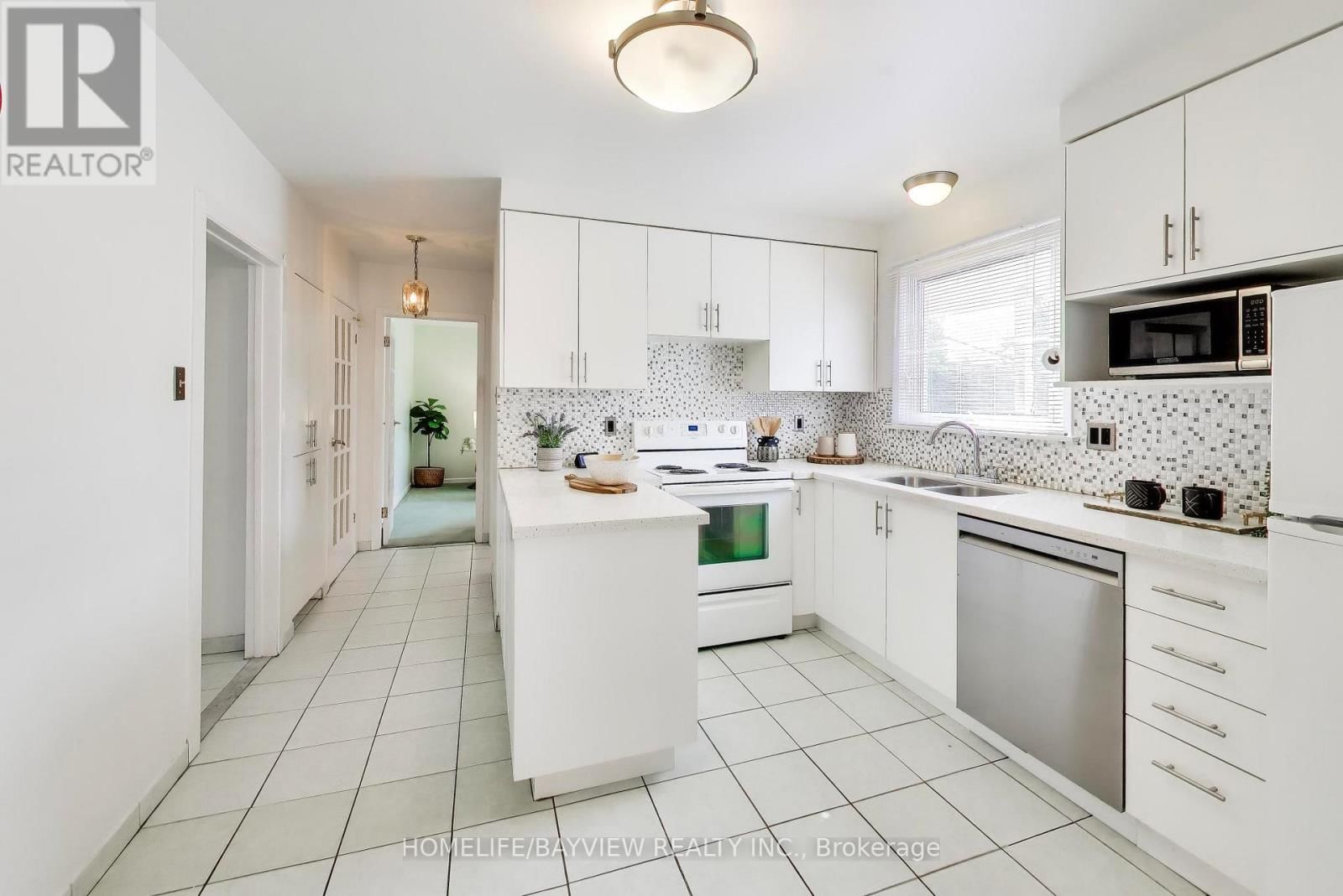 37 BEVERIDGE DRIVE Image 12