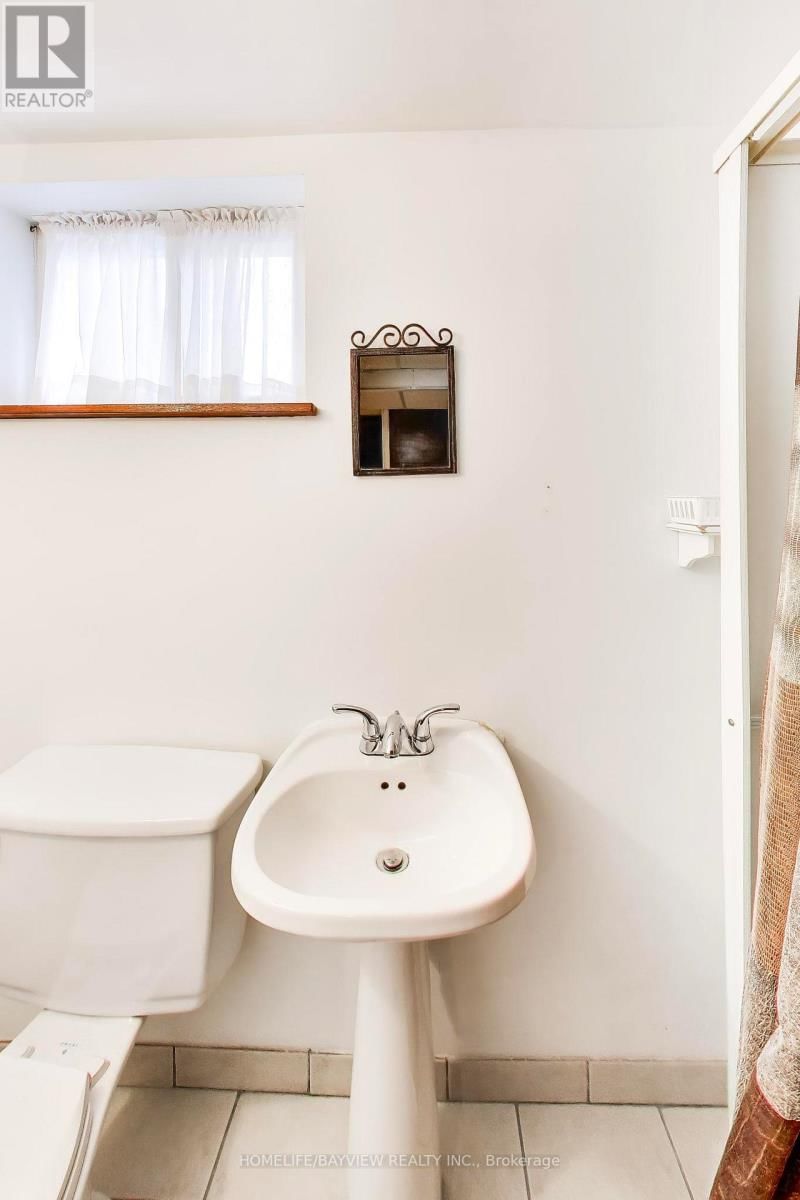 37 BEVERIDGE DRIVE Image 34