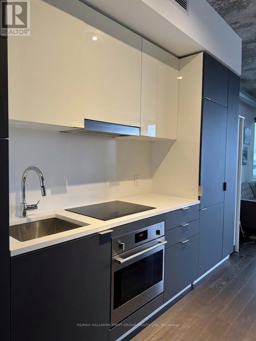 2710 - 170 BAYVIEW AVENUE Image 11