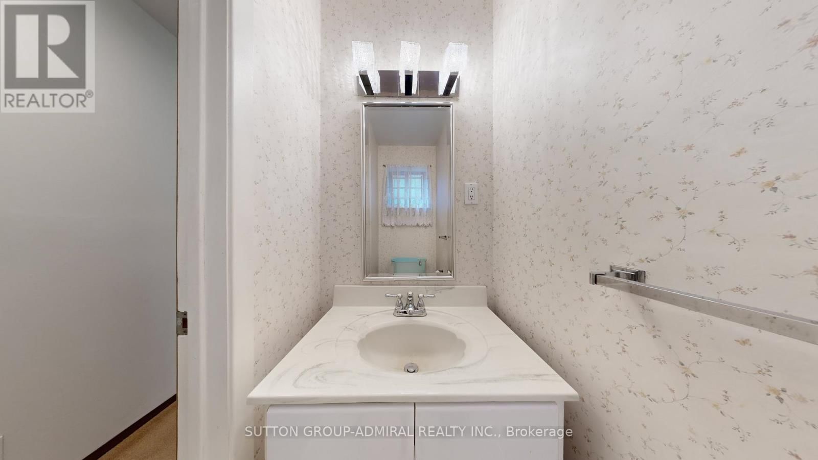 5 WEDGEPORT PLACE Image 33