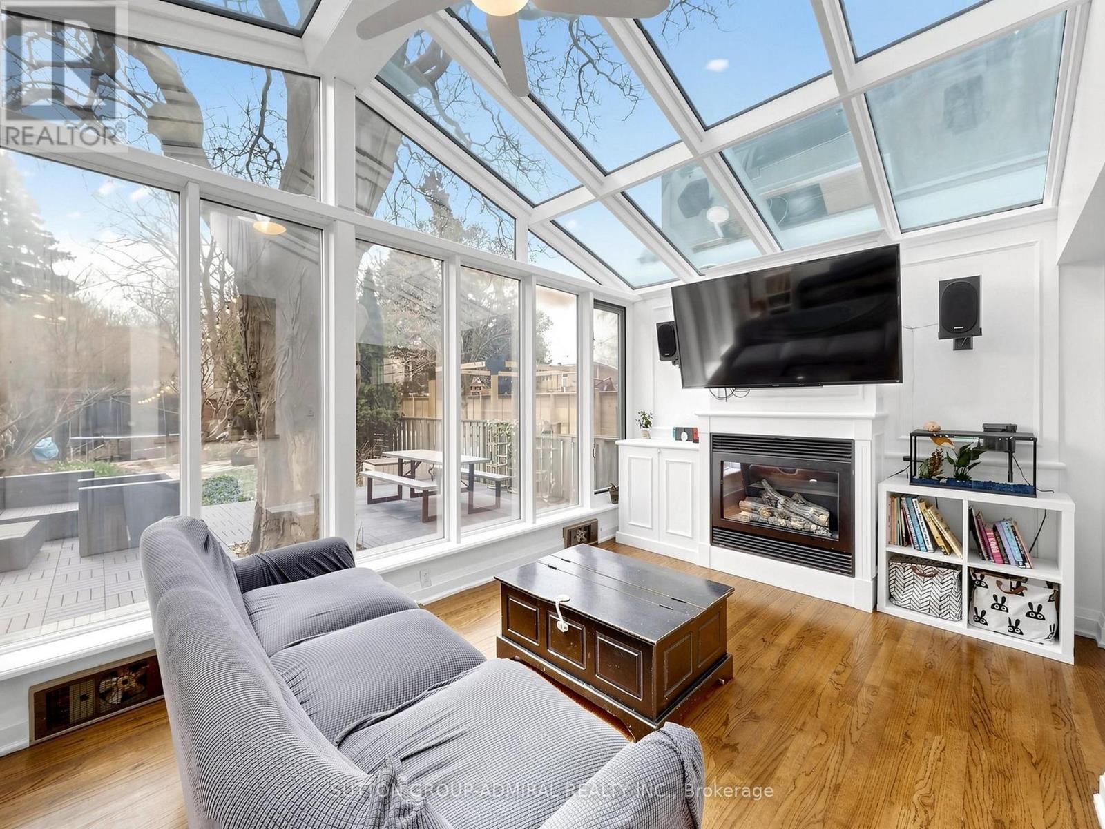 329 MELROSE AVENUE Image 10