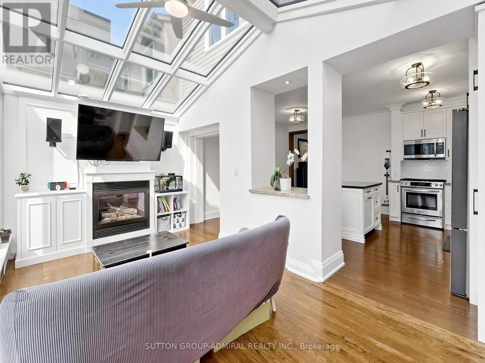 329 MELROSE AVENUE Image 12