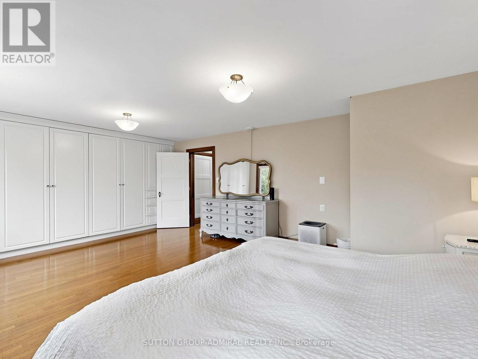 329 MELROSE AVENUE Image 19