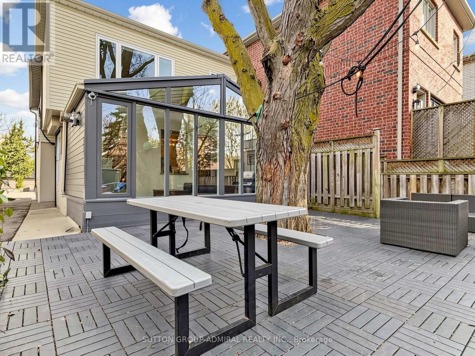 329 MELROSE AVENUE Image 30