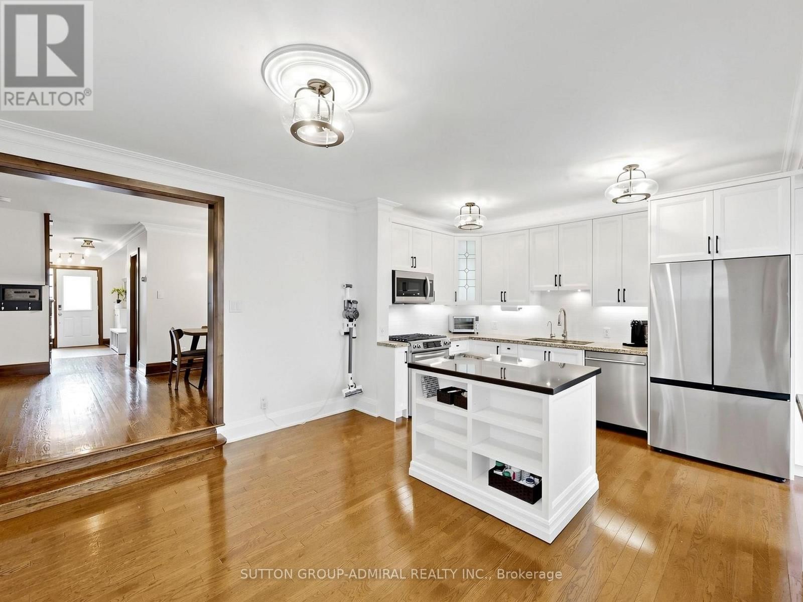 329 MELROSE AVENUE Image 8