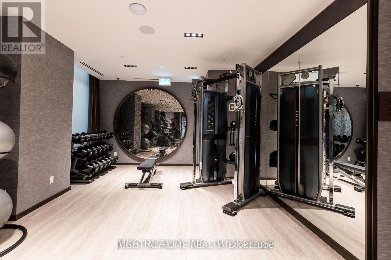 709 - 771 YONGE STREET Image 16