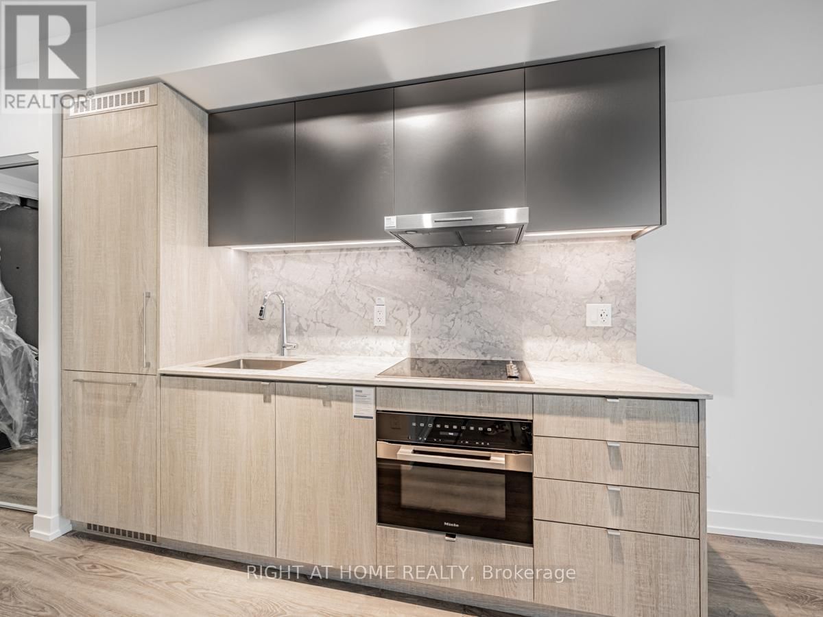 709 - 771 YONGE STREET Image 7