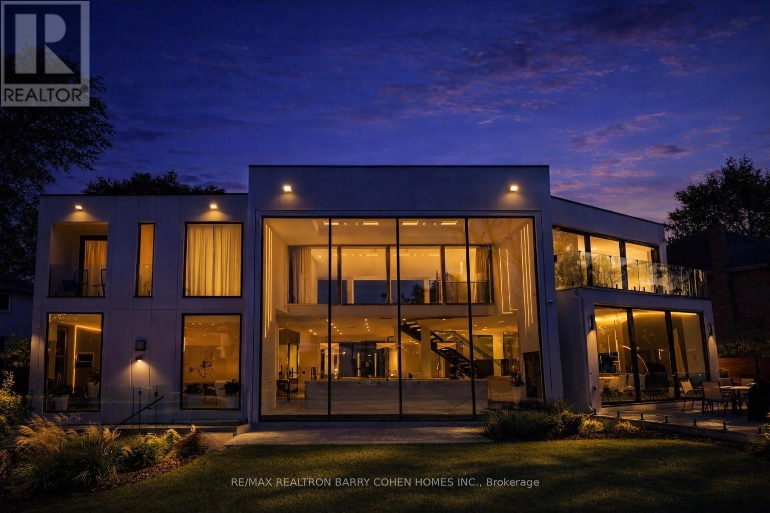 8 CADMUS ROAD Image 1