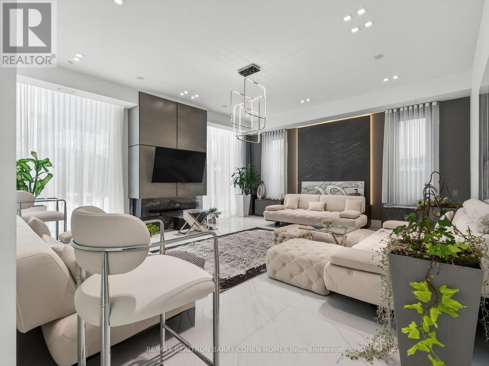 8 CADMUS ROAD Image 14