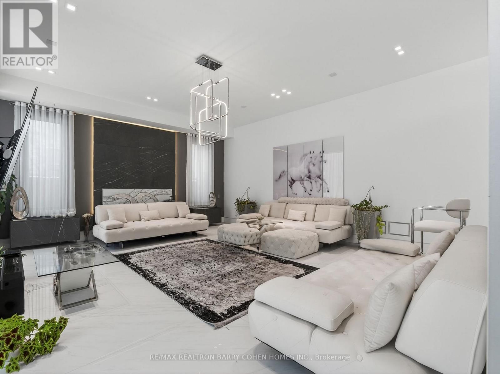 8 CADMUS ROAD Image 15