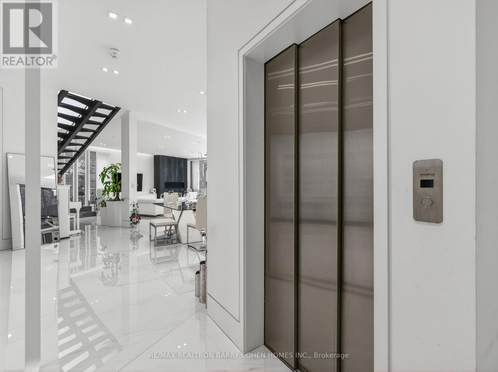 8 CADMUS ROAD Image 17