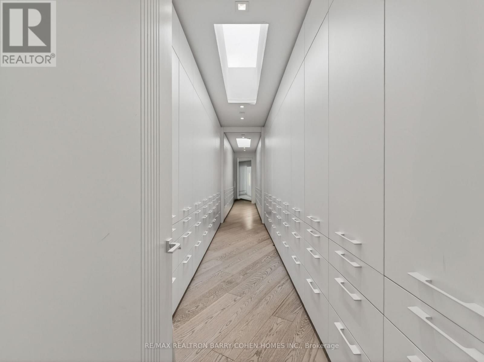 8 CADMUS ROAD Image 20