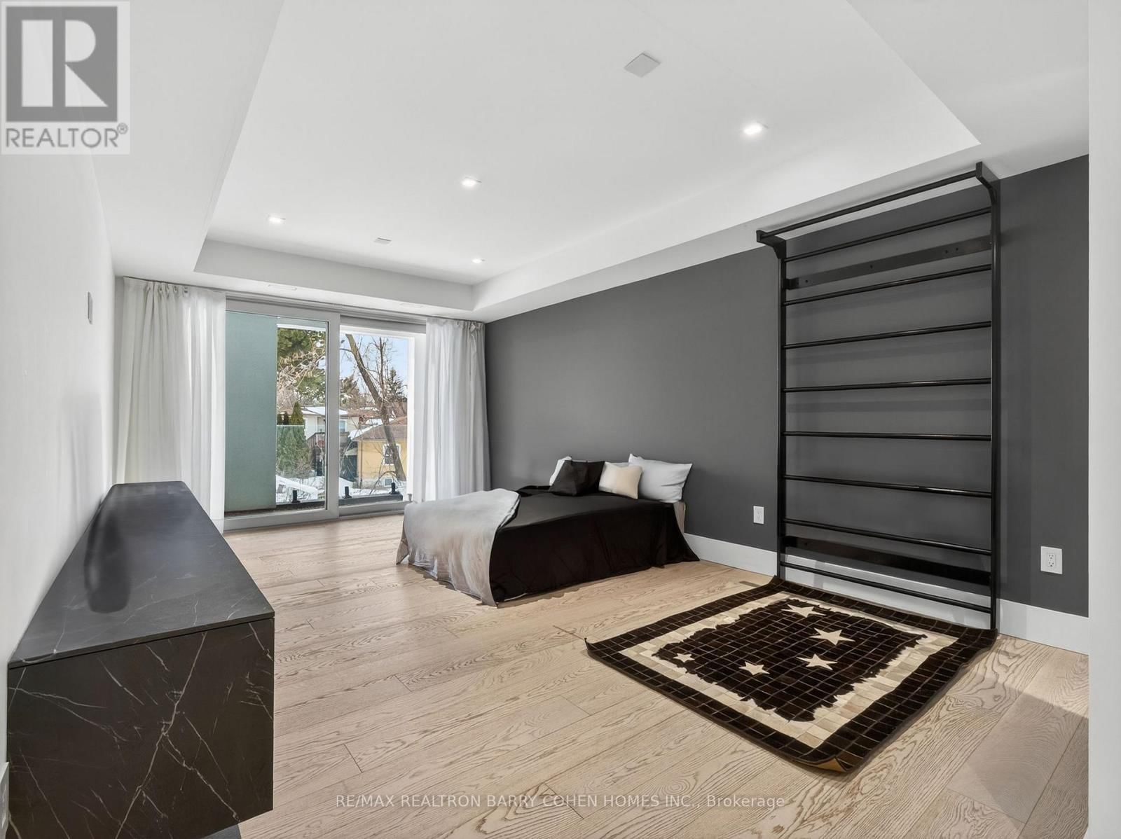 8 CADMUS ROAD Image 23