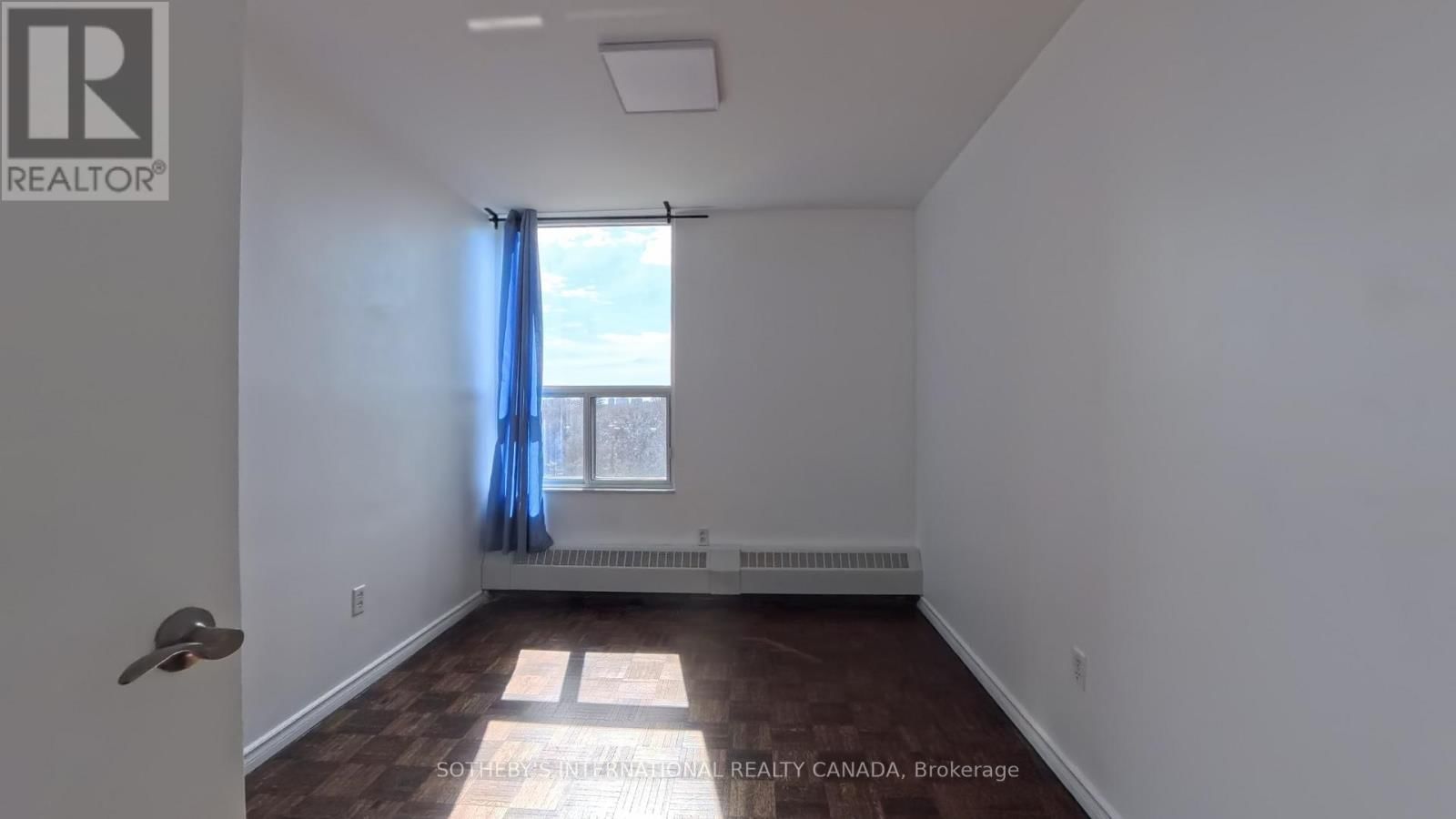 706 - 60 PAVANE LINK WAY Image 10