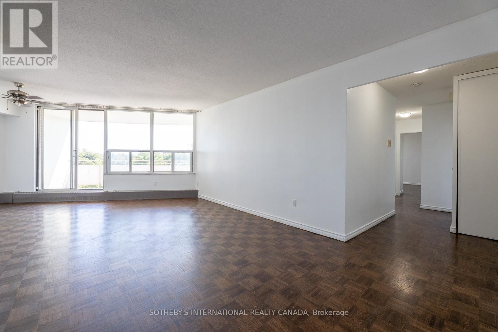 706 - 60 PAVANE LINK WAY Image 20