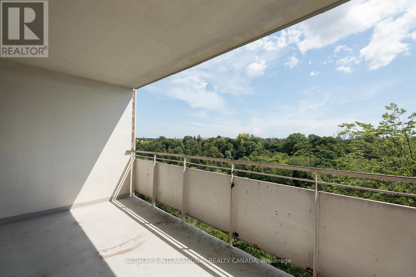 706 - 60 PAVANE LINK WAY Image 30