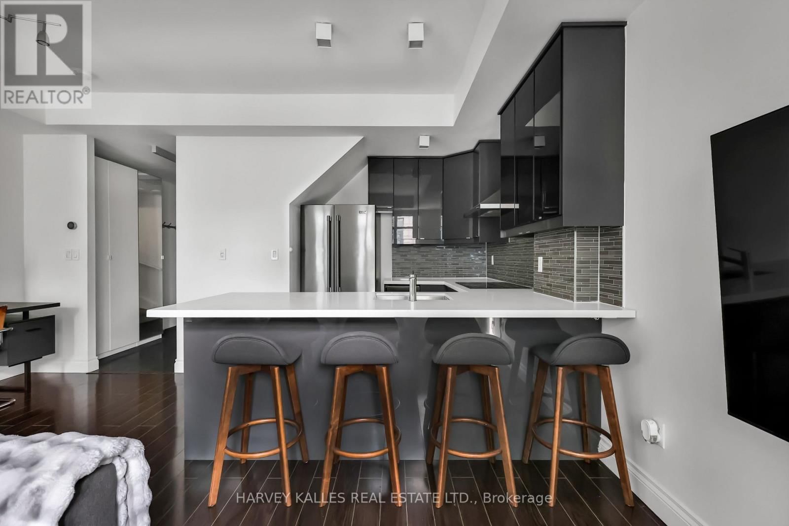 Ph29 - 500 RICHMOND STREET WEST Image 13