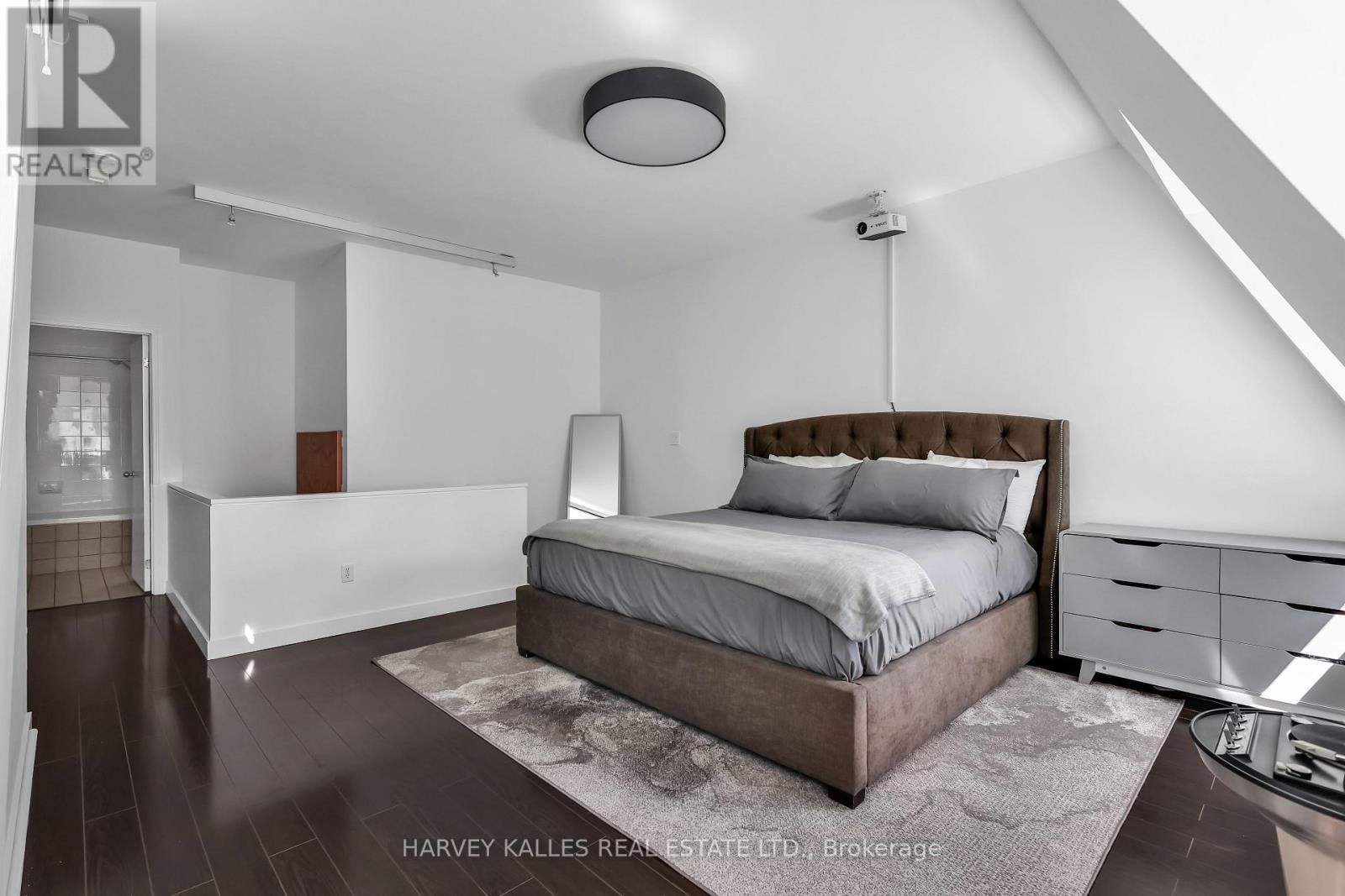 Ph29 - 500 RICHMOND STREET WEST Image 28