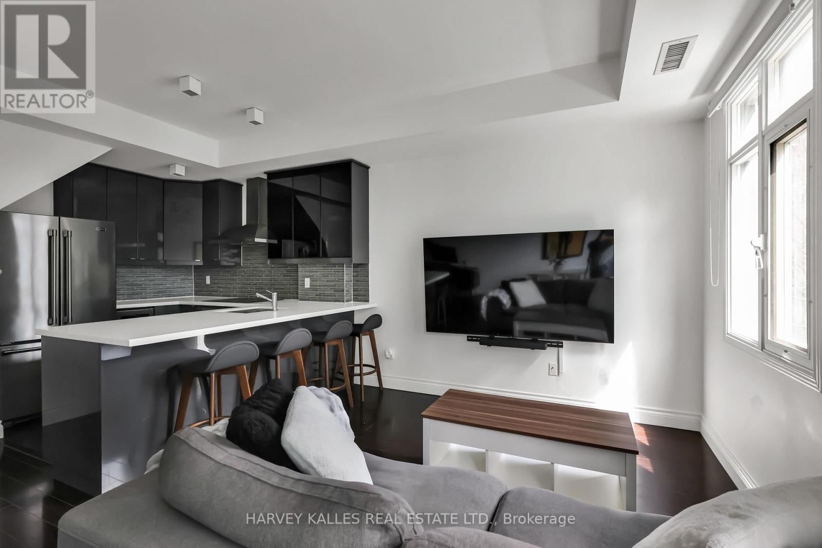 Ph29 - 500 RICHMOND STREET WEST Image 8