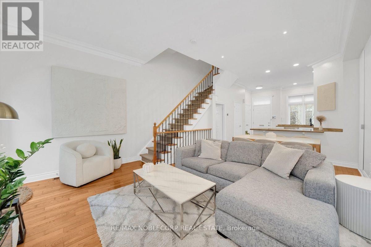 6 LUSCOMBE LANE Image 22