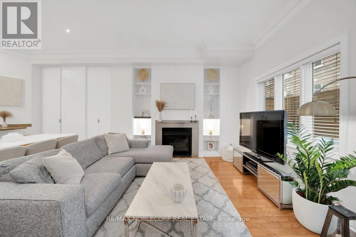 6 LUSCOMBE LANE Image 24