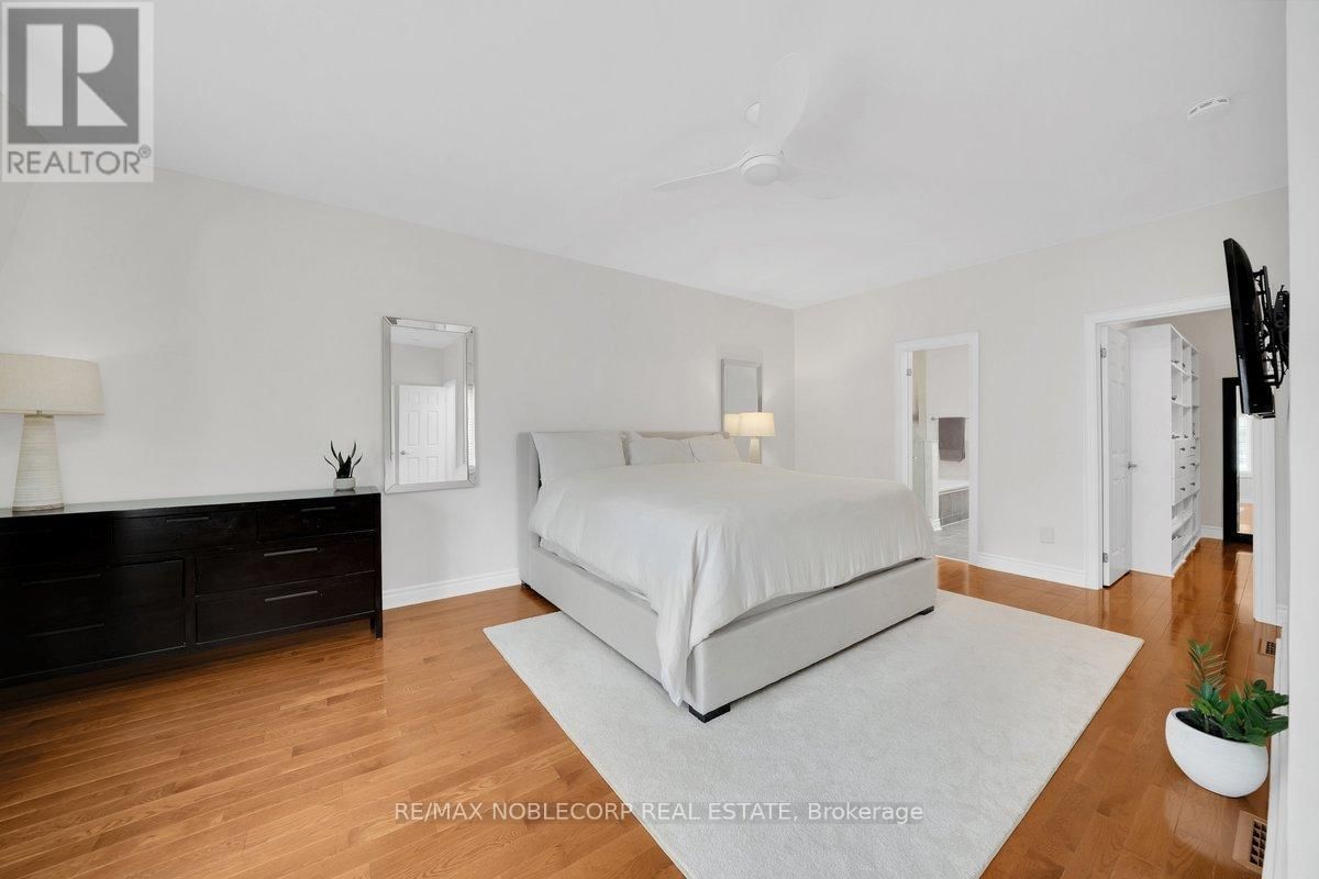 6 LUSCOMBE LANE Image 35